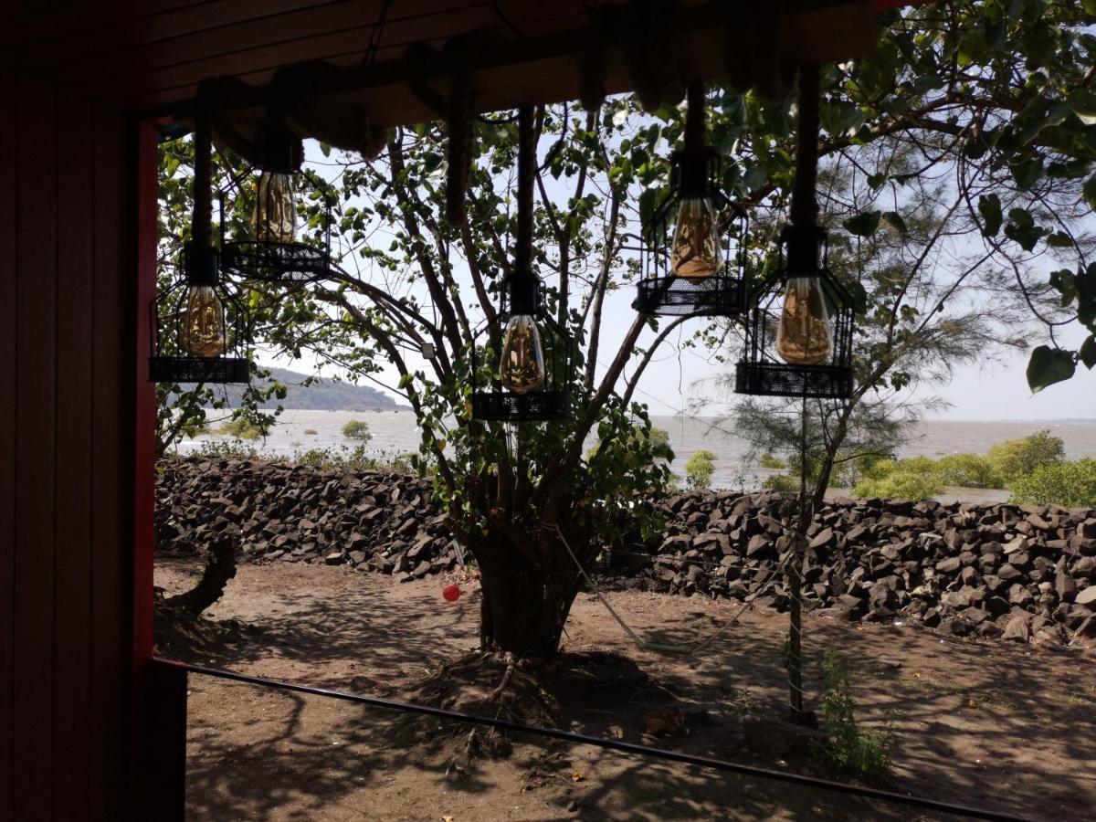 The Koasta Sea View Resort Korlai Exterior foto
